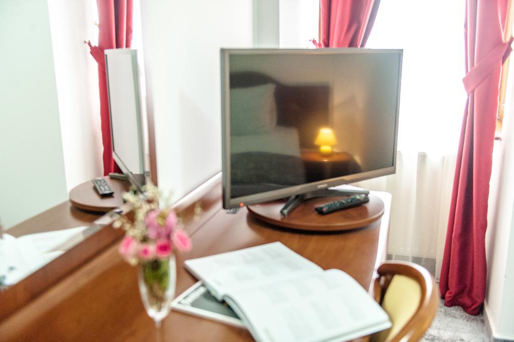 Hotel Parc Sibiu Ngoại thất bức ảnh